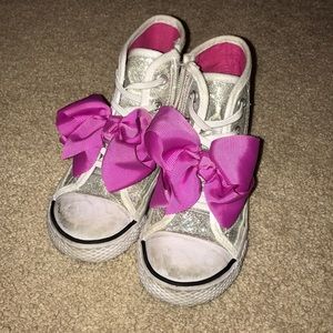 Jojo Siwa sneakers size 9 1/2